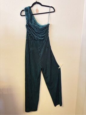 Hem & Thread One-Shoulder Teal Pleated Velvet Jumpsuit